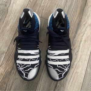 Adidas Trae Young 2.0 “Legend Lightning Ink” Men’s size 9.5